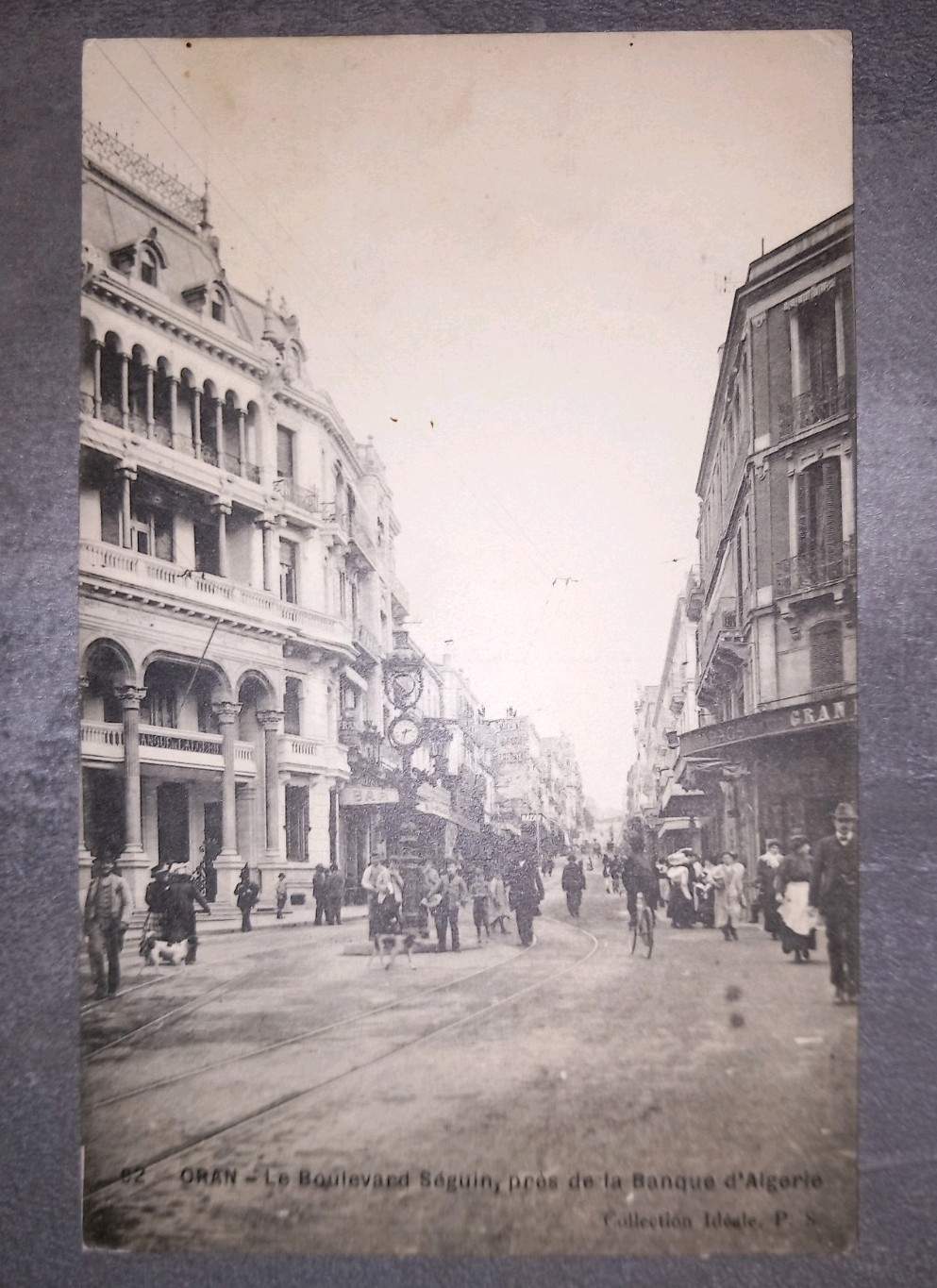 CPA Algeria/Algeria, Oran Le Boulevard Sèguin, pres de la Banque d’Algerie