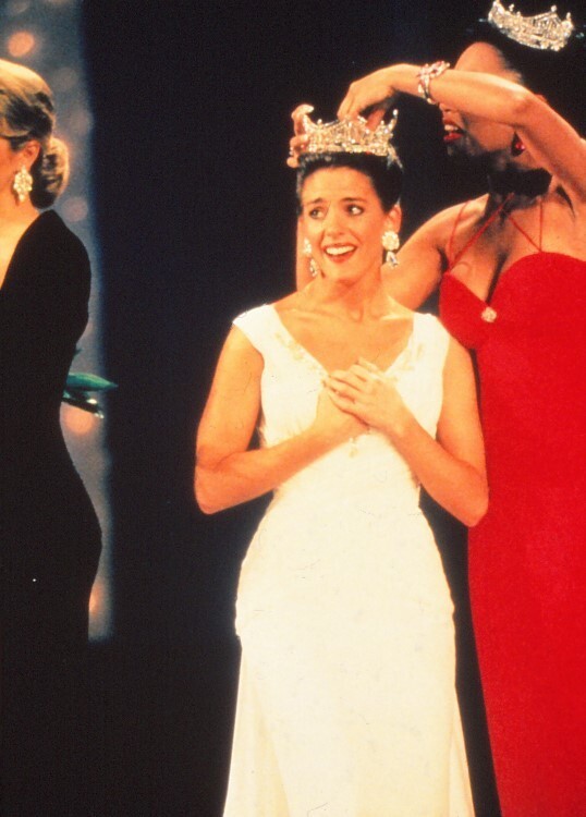 Movie Slide Miss America Heather Whitestone Movie Slide KB Format L17-26-2-1