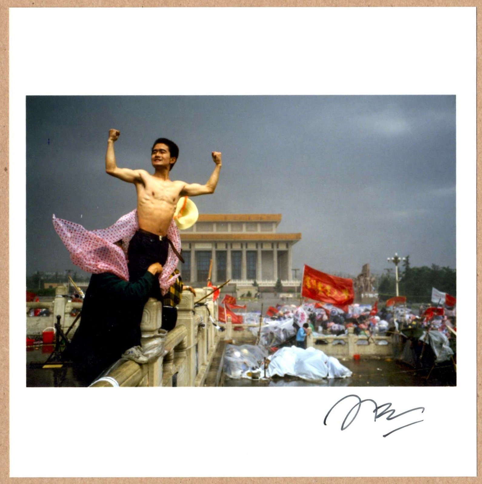 SIGNED STUART FRANKLIN UPRISING IN TIANANMEN SQUARE LTD 6 x 6 MAGNUM ARCHIVAL