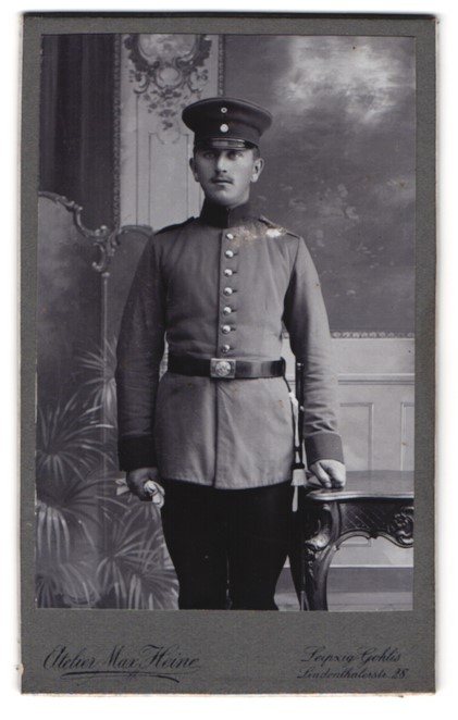 Photography studio Max Heine, Leipzig-Gohlis, Lindenthalerstr. 28, Soldier in Un