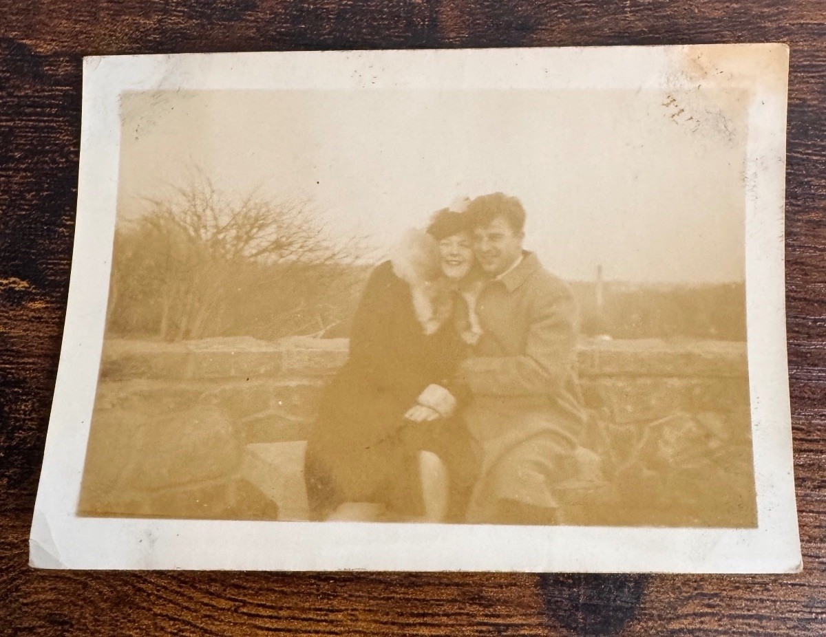 Set of 4 Original Vintage Family Snapshot Photographs 1930s–1940s Ephemera