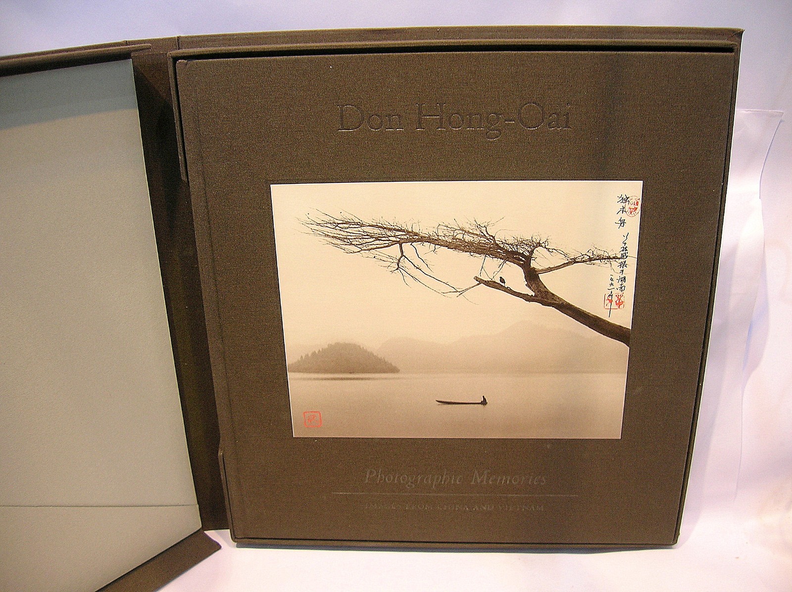 DON HONG-OAI “PHOTOGRAPHIC MEMORIES” LIMITED EDITION SIGNED AND NUMBERED BOOK