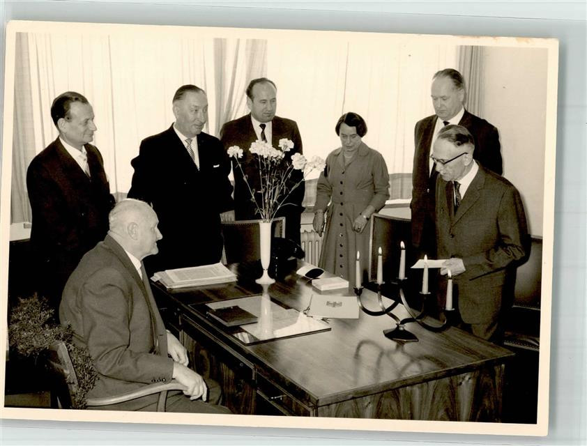 39902127 – 13. Senate of Patent Court Place Handwritten Politics