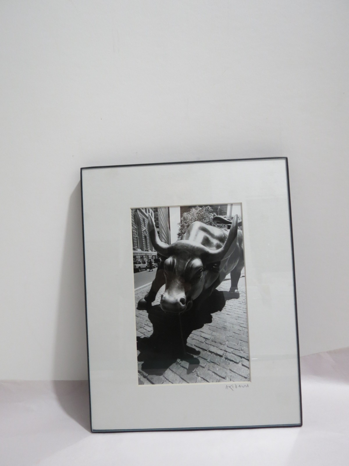 AKI DAVIS Signed Photograph Charging Bull Sculpture NYC