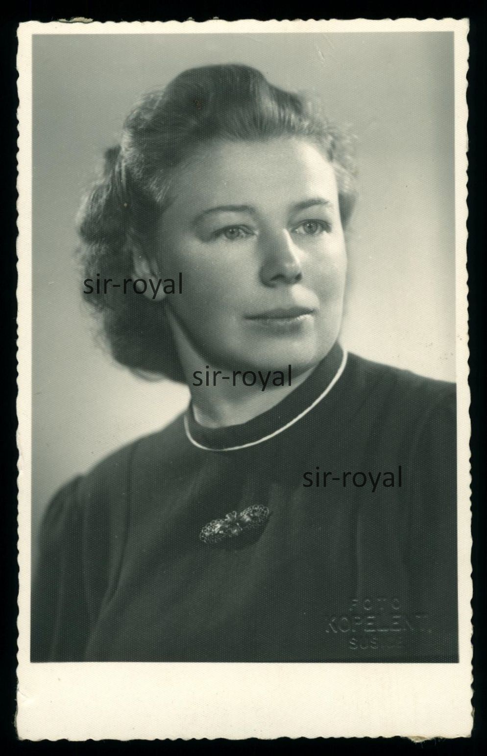 Susice 1944 – Woman in Portrait – 1940s Bohemia Schüttenhofen – Photo Postcard 8x13cm