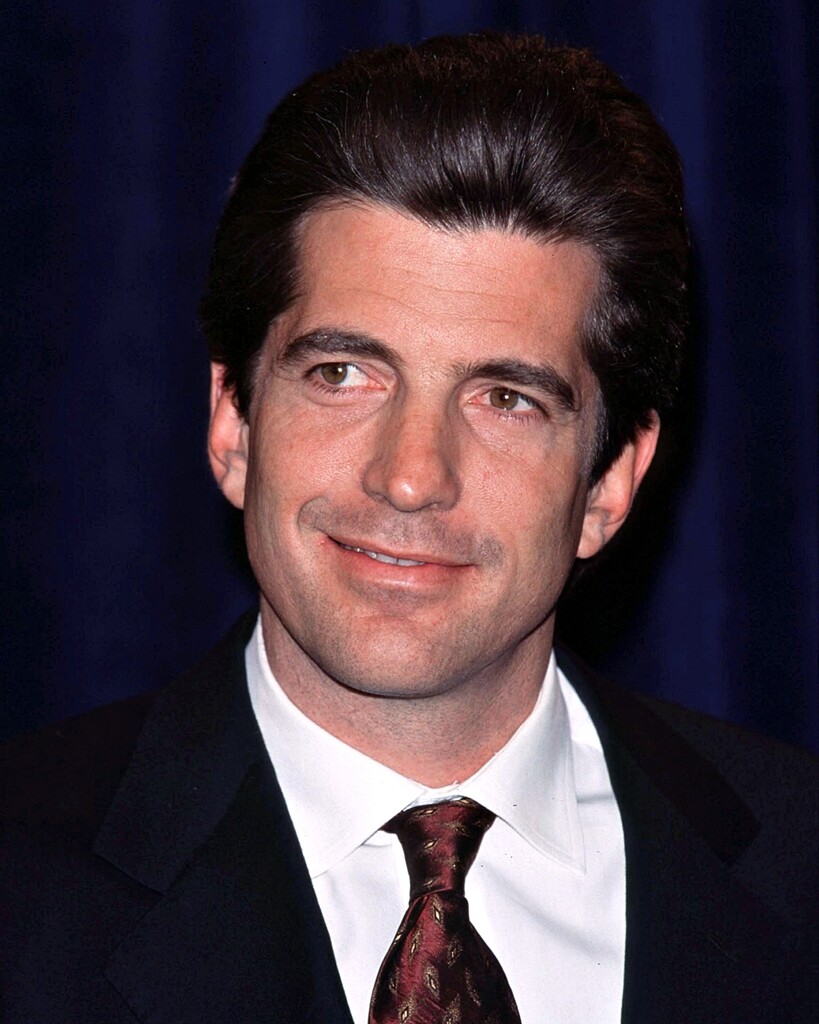 New Photo: John F. Kennedy Jr., son of 35th President of the U.S.A. – 6 Sizes!