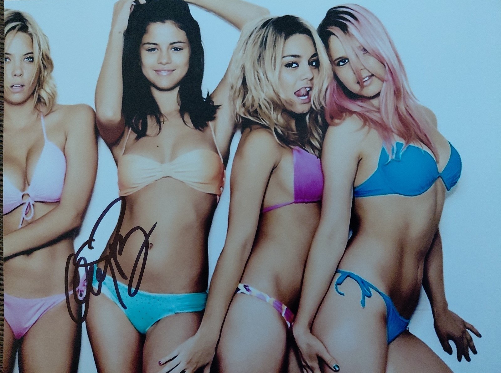 ASHLEY BENSON Actress, Spring Breakers Hand Signed 8×10 Autograph COA