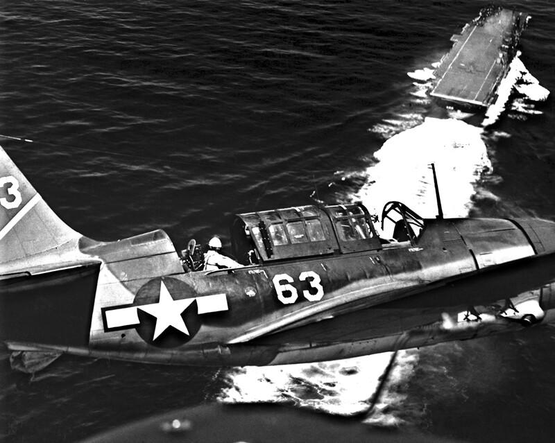 New World War II Photo: Aerial View of SB2C Aircraft with USS YORKTOWN – 6 Sizes