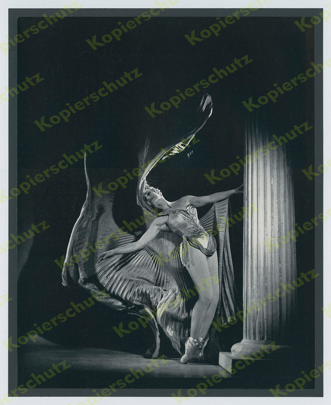 Siegfried Enkelmann photography dance ballet dancer costume art Berlin 1958
