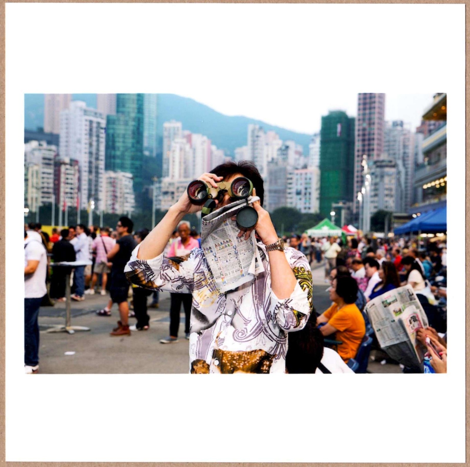 SIGNED MARTIN PARR HAPPY VALLEY RACECOURSE HONG KONG 2013 6 x 6 MAGNUM PRINT