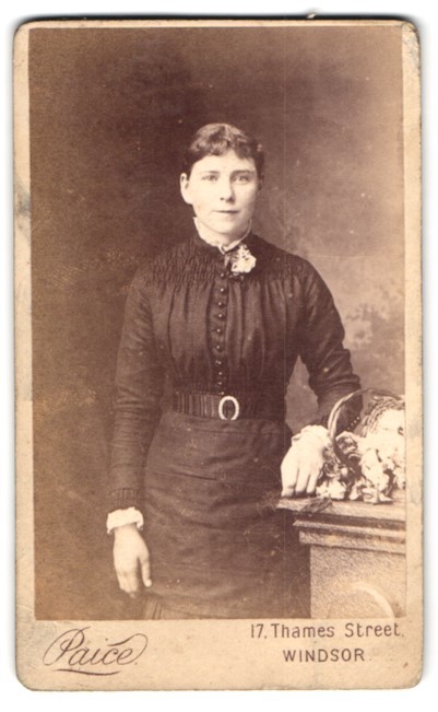 Photograph Paice, Windsor, 17 Thames Street, Portrait of a Lady in Elegant Class