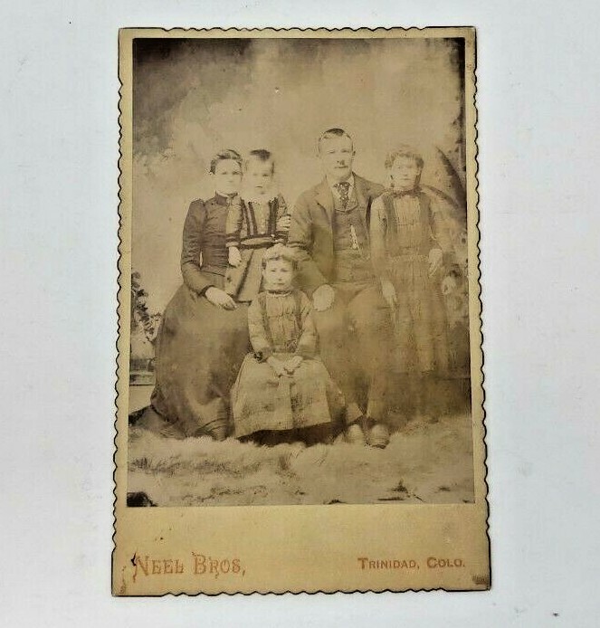 Antique Cabinet Card Photograph- Family of five nicely dressed 2 girls one boy