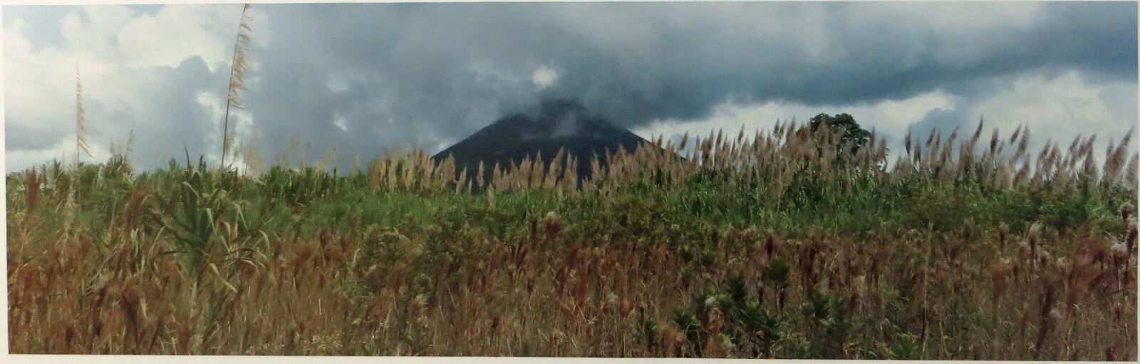 Stuart Klipper – Photograph – Vulcan Arunel, Costa Rica