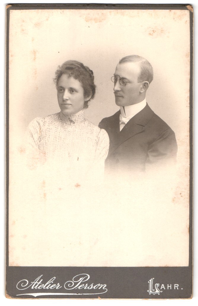 Photography studio person, Lahr i. B., Schillerstr. 21, Portrait Woman and Man