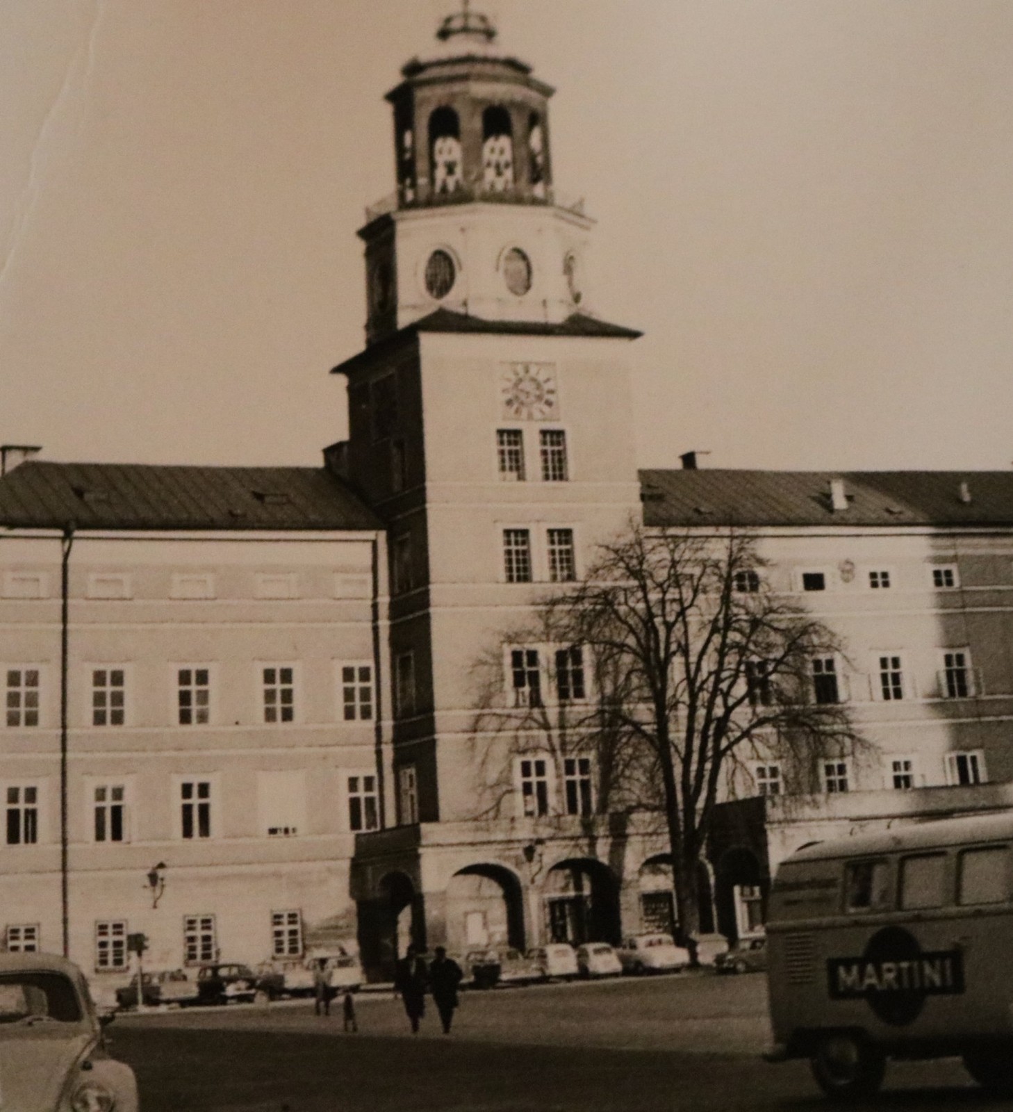 Great older photo Salzburg marketplace?? VW Bulli T1 Martini Advertising