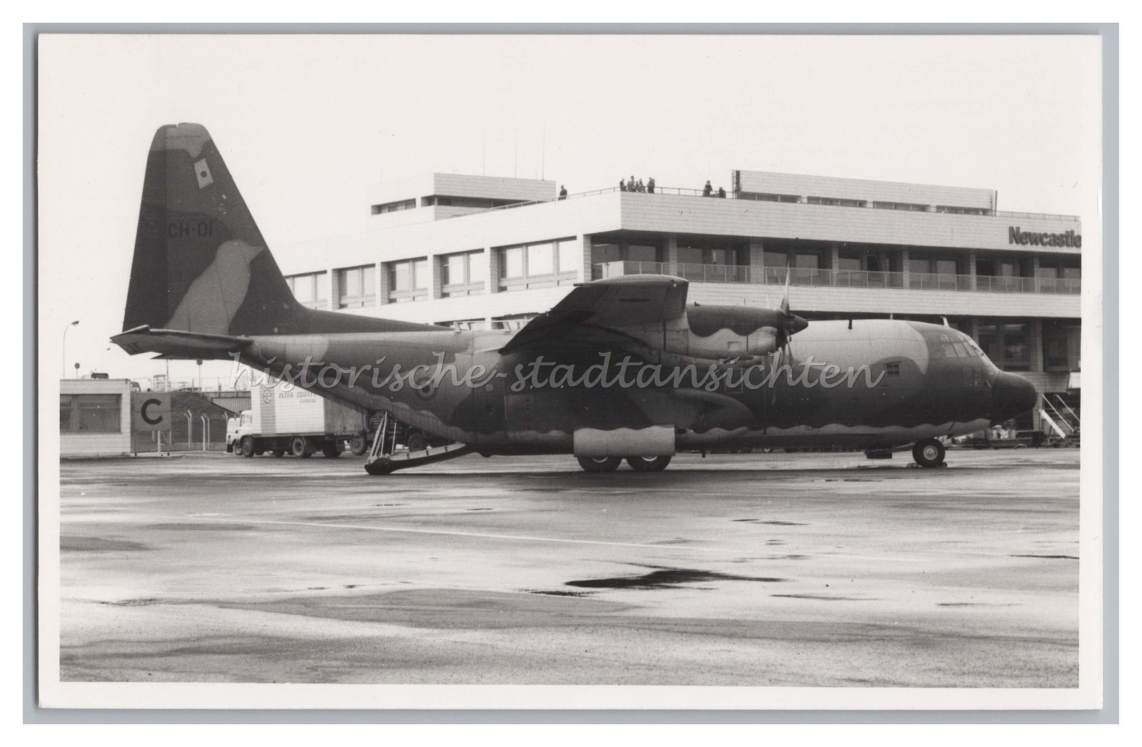 Newcastle England Airfield Lockheed Hercules Transport Plane Plane – Photo