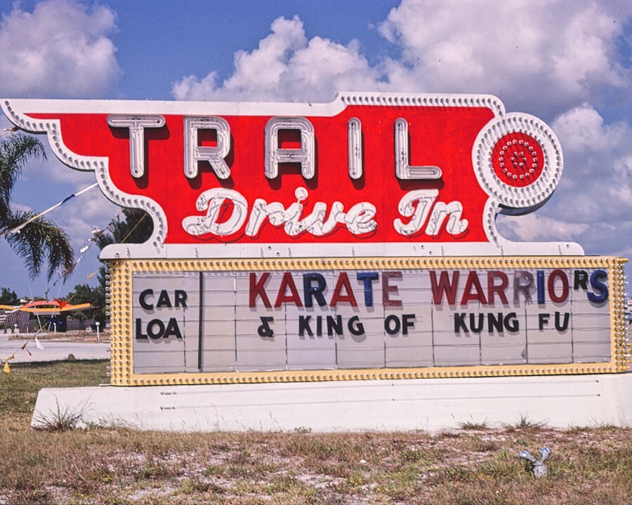 8×10 Color vintage photo Trail Drive-In , Sarasota, Florida. Free Shipping!!