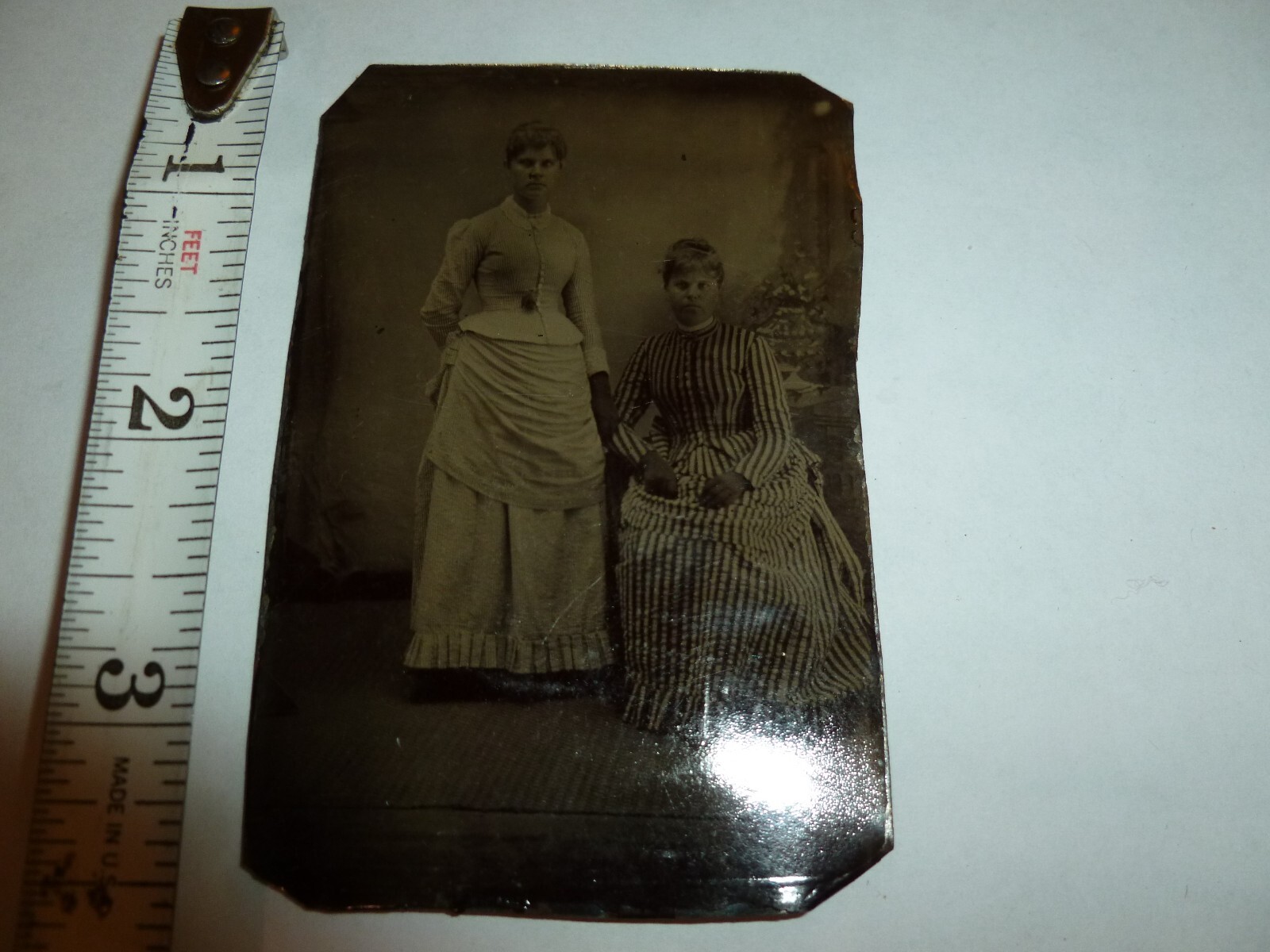 Victorian Tin Type Photo Ladies Twin Sisters Different Dresses Antique