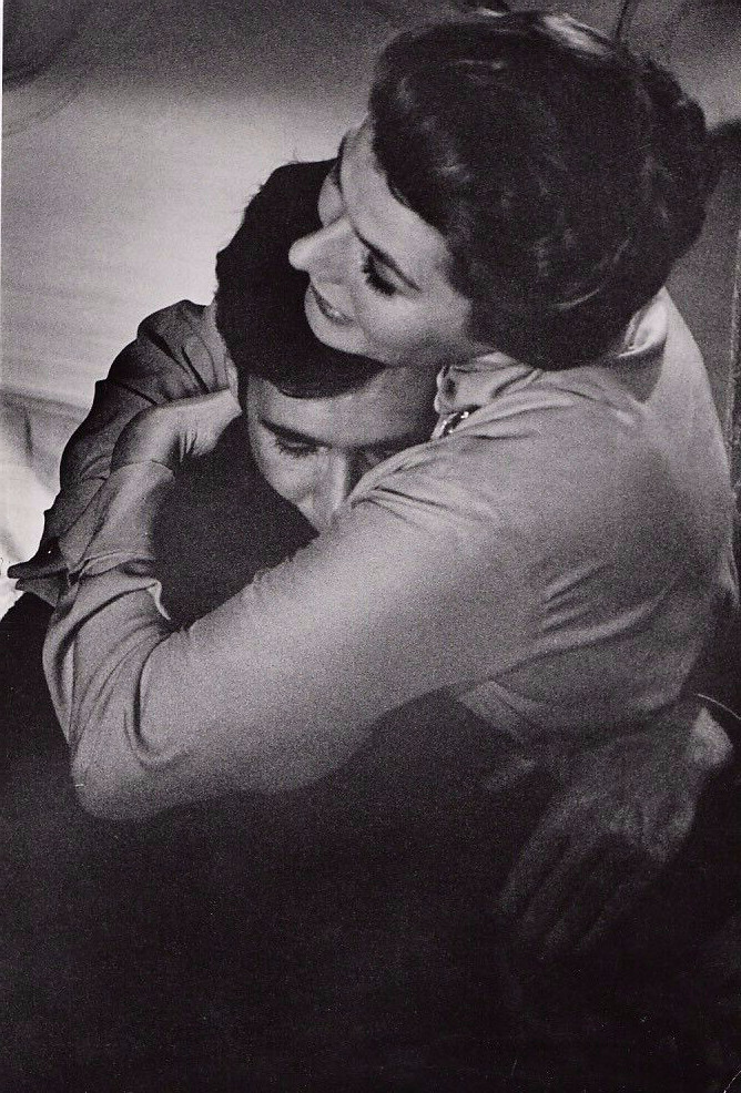 Magnum Photos, Inge Morath signed – Ingrid Begman and A. Perkins 1960, vintage
