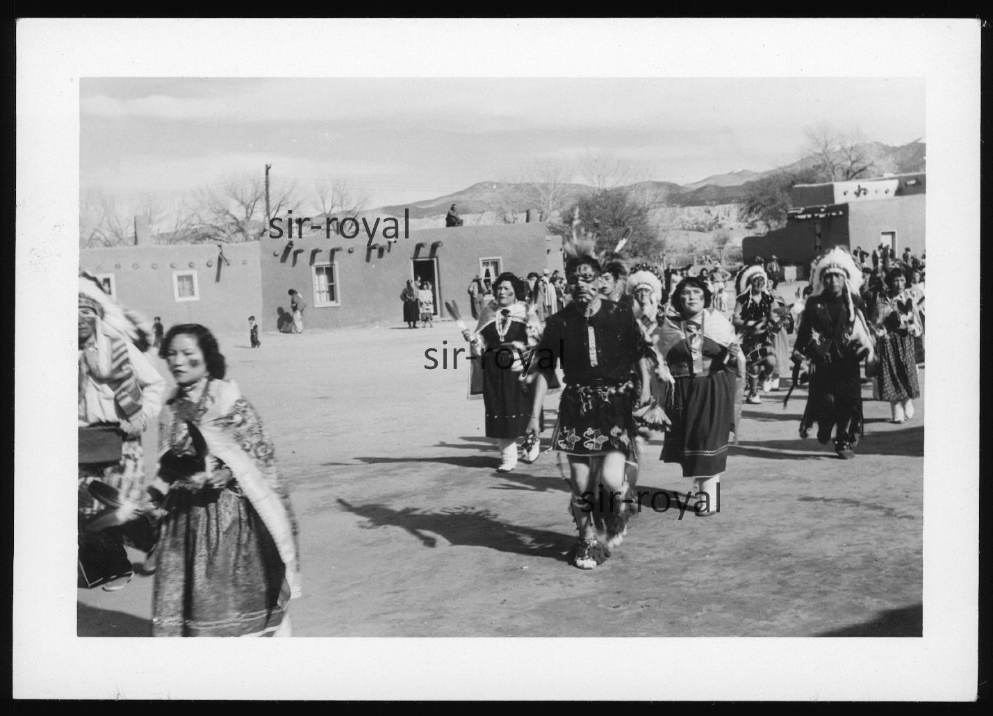 Taos Pueblo – Circa 1950s – Native American New Mexico USA – Historical Photo 12x8cm