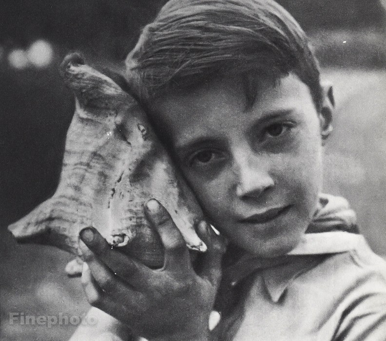 1960 Vintage CUTE FRENCH BOY Seashell Male Portrait Photo Art JOS LE DOARE 11×14
