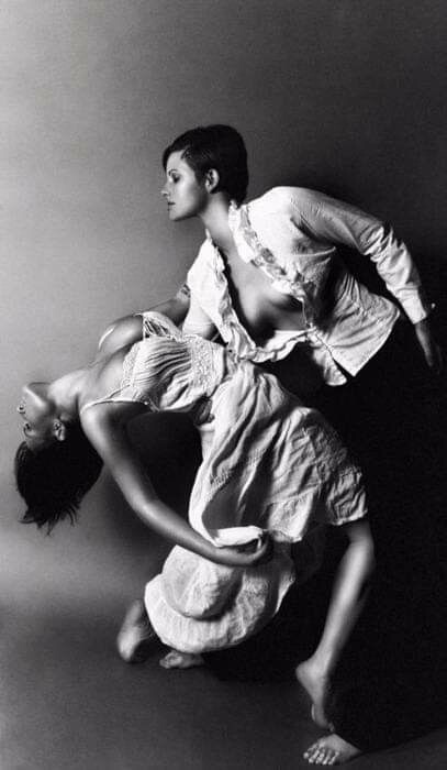 5##Photo negative film -Vintage- Kissing women – Lesbian couple – Love – Kiss