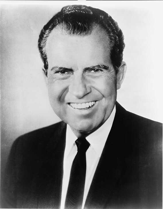 Richard M. Nixon Photograph – Vintage Photo from 1969