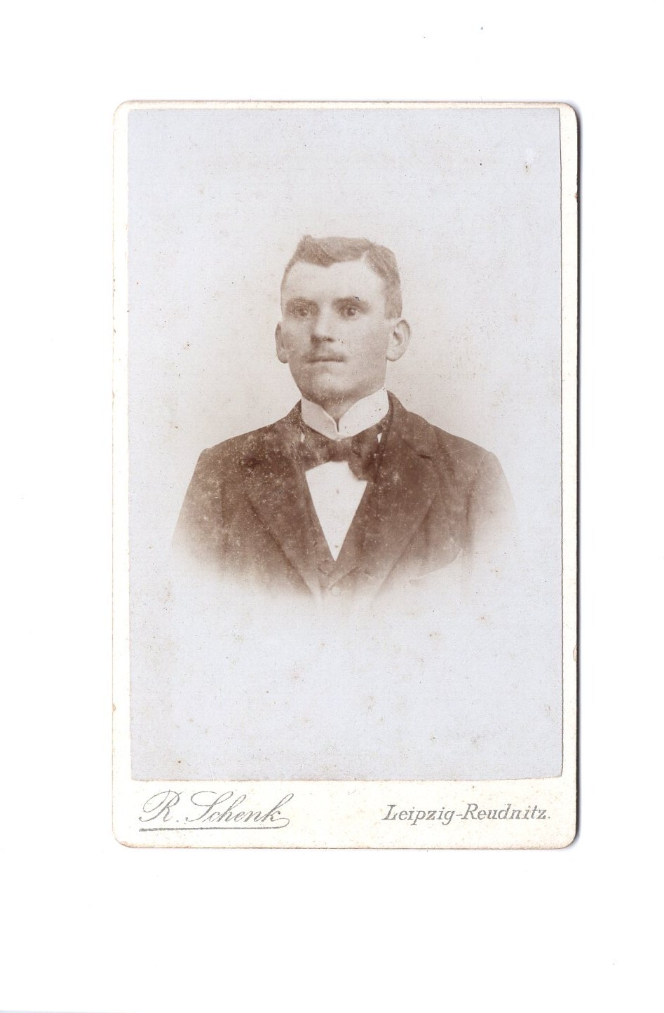 CDV photo portrait of a man-Leipzig-Reudnitz 1890s